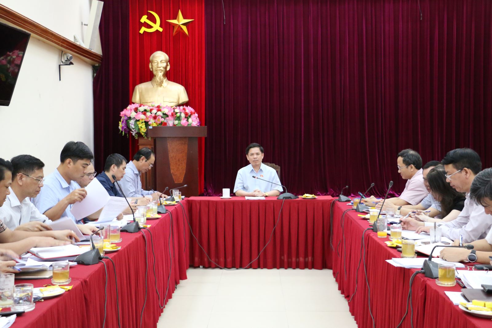 Bộ trưởng Nguyễn Văn Thể chủ trì cuộc họp tiếp thu ý kiến đối với Dự thảo Luật Giao thông đường bộ (sửa đổi)