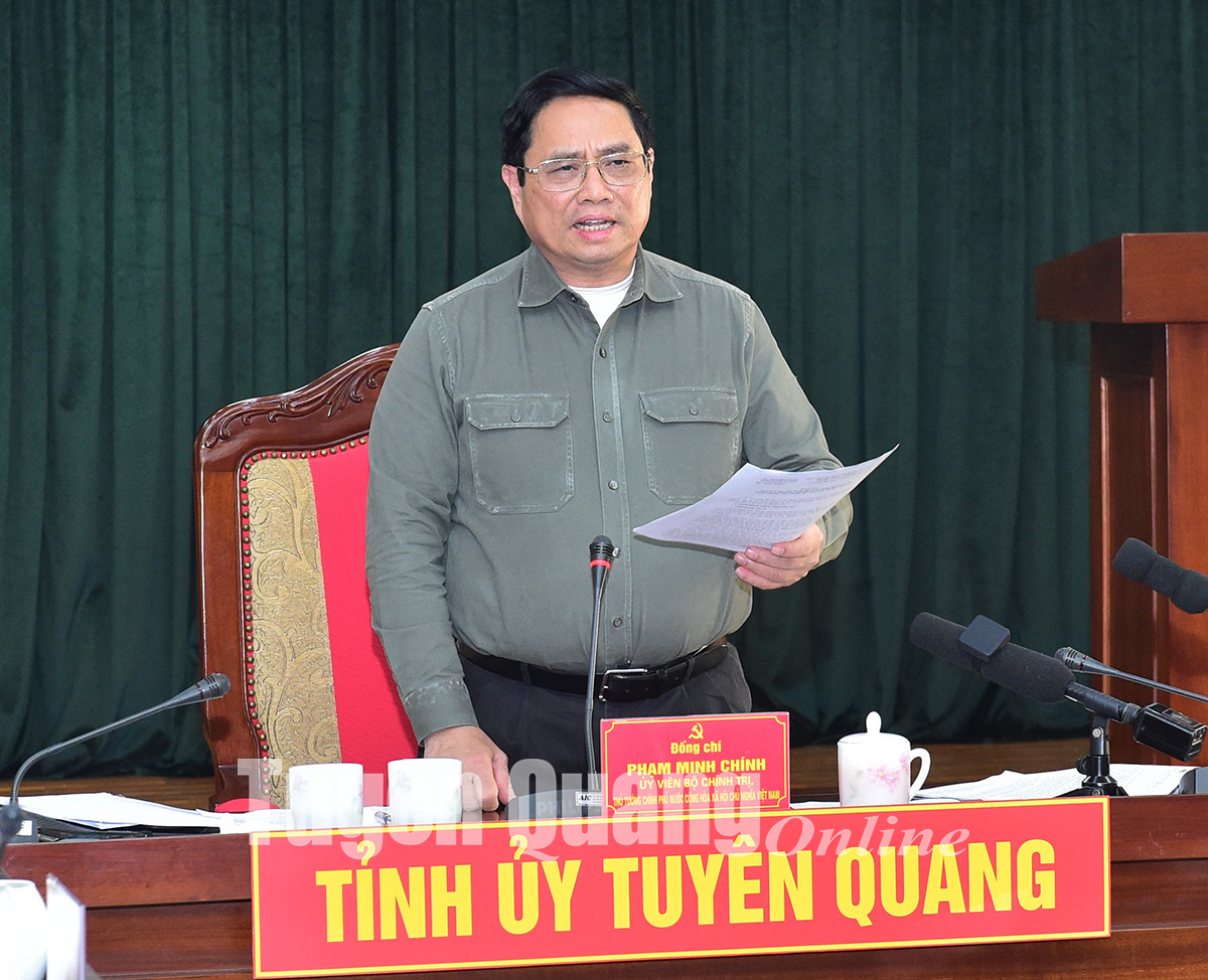 Thủ tướng Chính phủ Phạm Minh Chính: Sau khi triển khai giai đoạn 1 đường cao tốc, phải bắt tay triển khai ngay giai đoạn 2 và tiếp tục nối tuyến lên Hà Giang